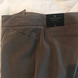 Women’s Worthington modern fit pants